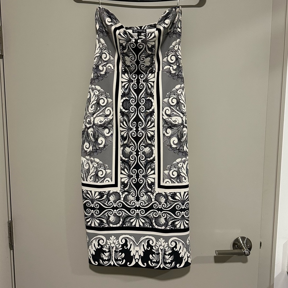 Express Black and White Print Strapless midi Tube Dress Size 2